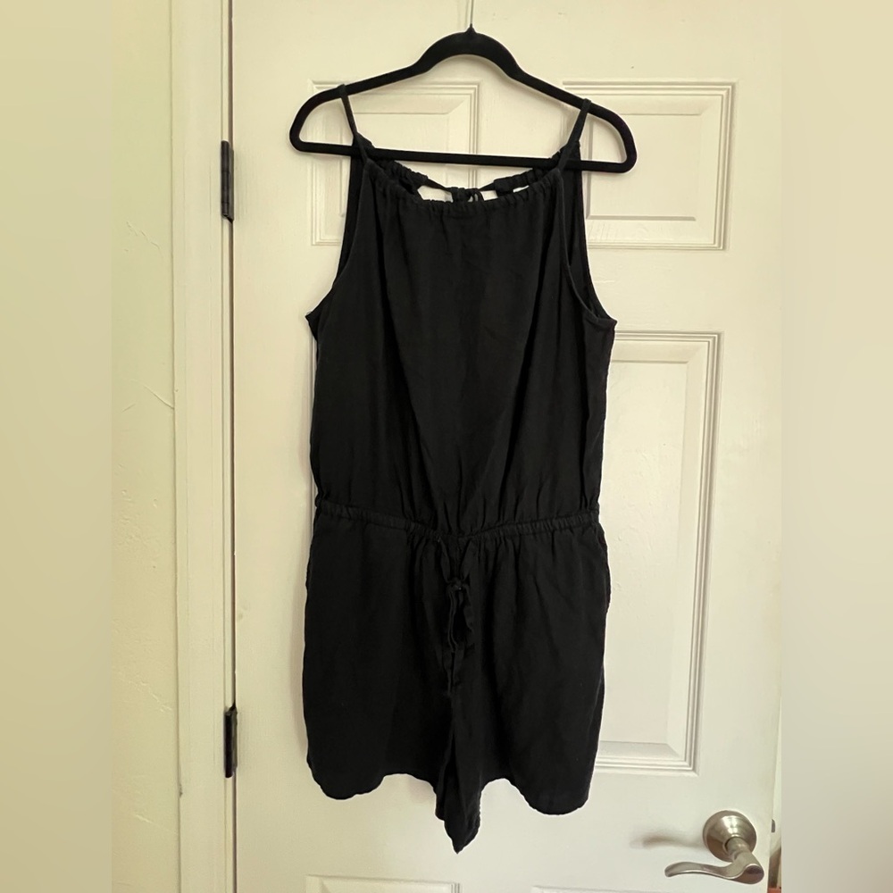 Old Navy black linen-blend shorts romper